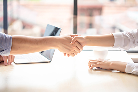 紅酒葡萄酒怎樣靠微信分銷系統玩轉微商獲利？